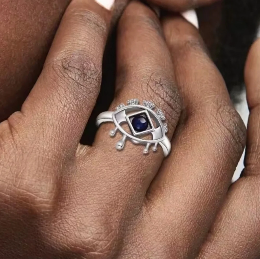 925 Sterling Silver Eye Design Ring with Blue Stone Sz 7